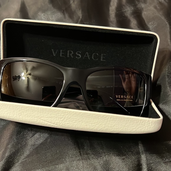 Versace polarized sunglasses - Picture 3 of 6